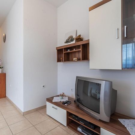 Awesome Apartment In Pula With Wifi Buitenkant foto