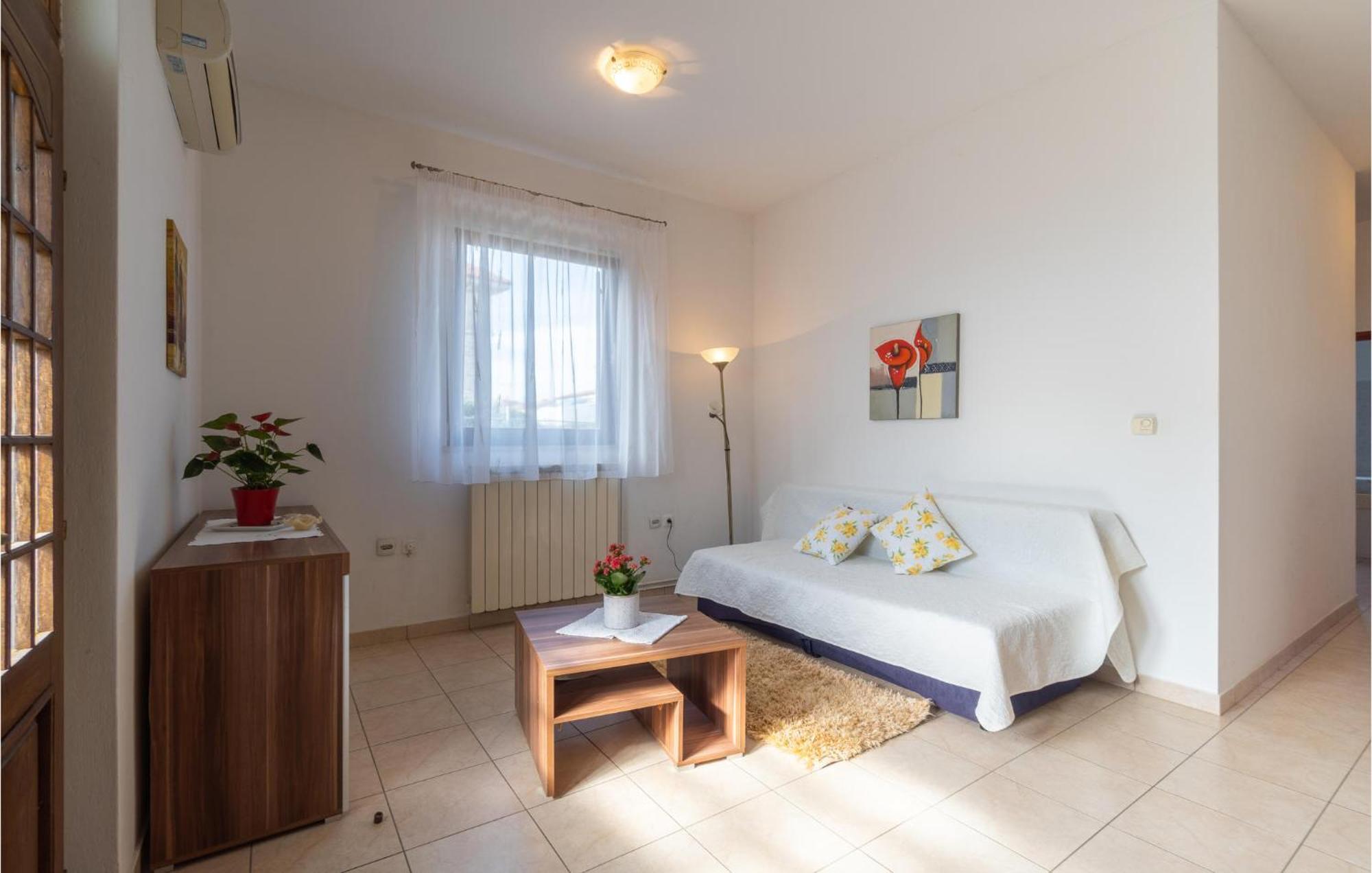 Awesome Apartment In Pula With Wifi Buitenkant foto