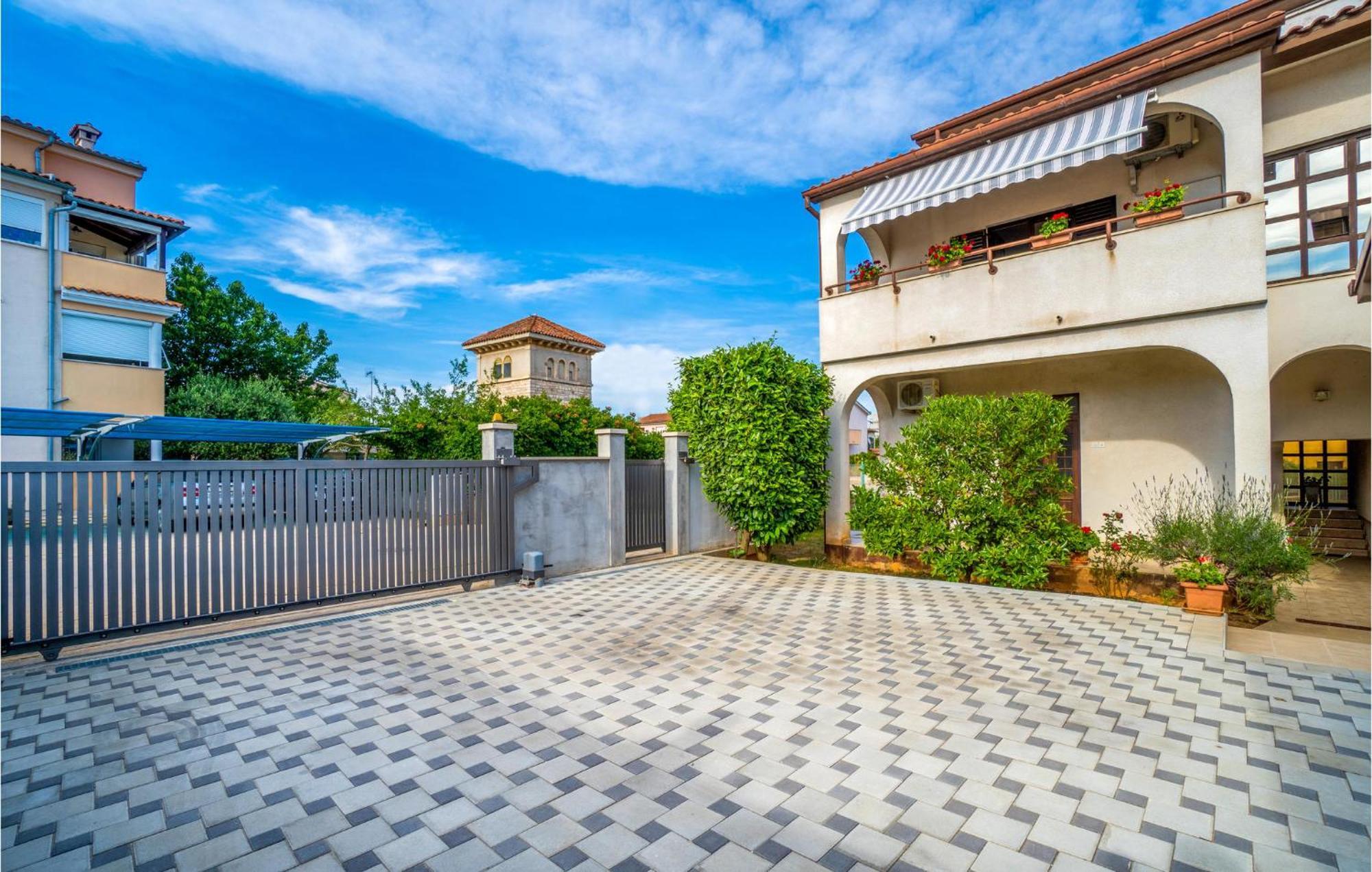 Awesome Apartment In Pula With Wifi Buitenkant foto
