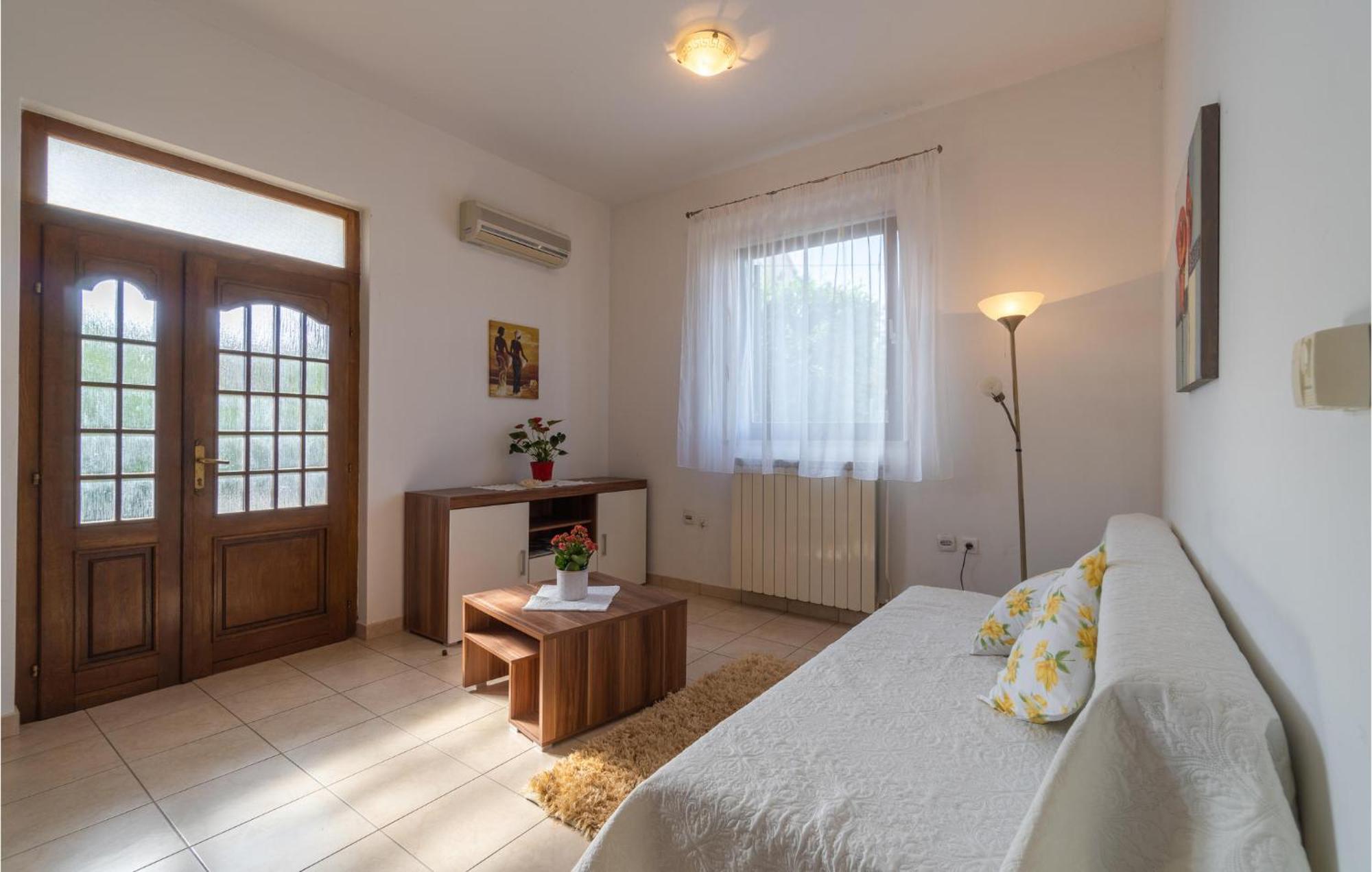 Awesome Apartment In Pula With Wifi Buitenkant foto